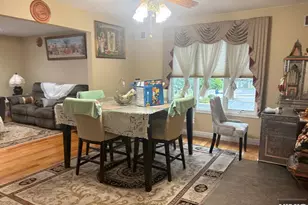 8 William St, Saddle Brook Township, NJ 07663 - Photo 4