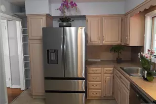 133 Baldwin Ave, Hasbrouck Heights, NJ 07604 - Photo 6