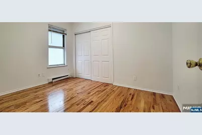 86 E Fort Lee Road 2nd Floor #2nd floor, Teaneck Township, NJ 07666 - Photo 8