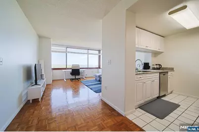 100 Old Palisade Road 3213 #3213, Fort Lee, NJ 07024 - Photo 2