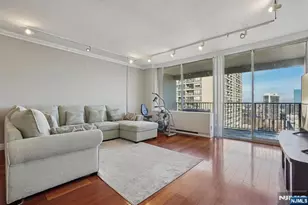 5 Horizon Road 2304, Fort Lee, NJ 07024 - Photo 10