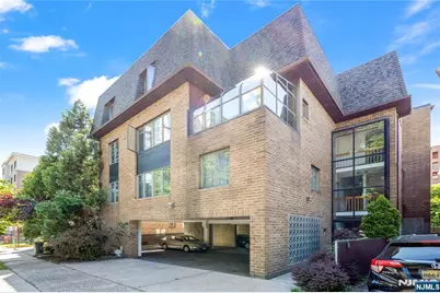 319 Gorge Road C0007 #C0007, Cliffside Park, NJ 07010 - Photo 2