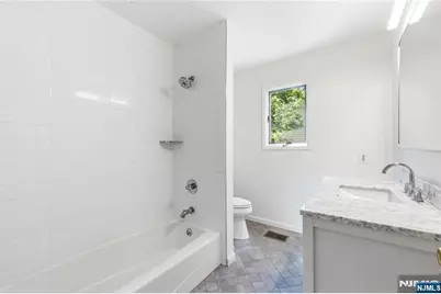 319 Gorge Road C0007 #C0007, Cliffside Park, NJ 07010 - Photo 26