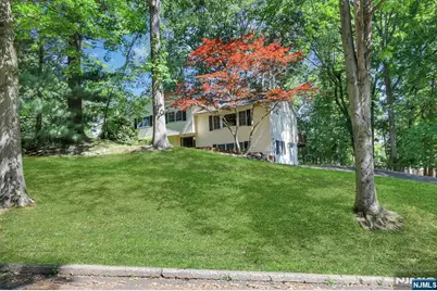 598 Whitenack Road, River Vale Township, NJ 07675 - Photo 2