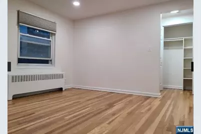 2207B Center Avenue, Fort Lee, NJ 07024 - Photo 6