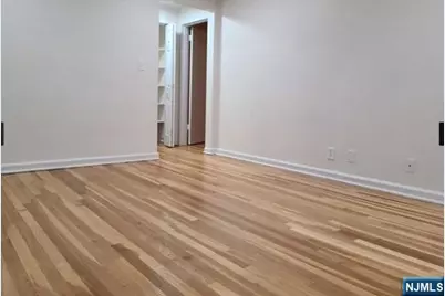 2207B Center Avenue, Fort Lee, NJ 07024 - Photo 2