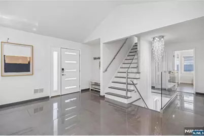 13 Munsey Road, Emerson, NJ 07630 - Photo 4