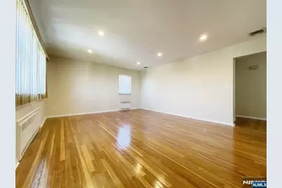 218 11th Street 2nd Floor #2nd Floor, Palisades Park, NJ 07650 - Photo 2