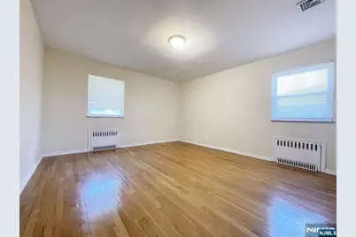 218 11th Street 2nd Floor #2nd Floor, Palisades Park, NJ 07650 - Photo 12