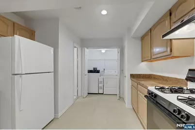6 Collura Lane, Clifton, NJ 07012 - Photo 8