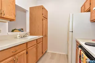 5420 Richmond Road 420, West Milford, NJ 07480 - Photo 12