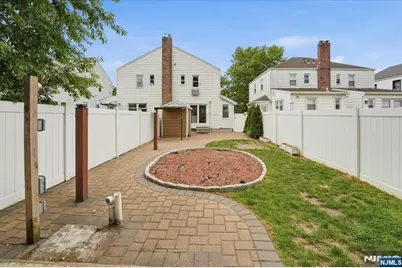 210 17th Street, Bloomfield, NJ 07003 - Photo 30