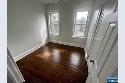 85 Macarthur Avenue, Garfield, NJ 07026 - Photo 10