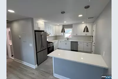 260 Court Avenue, Lyndhurst Township, NJ 07071 - Photo 6
