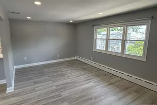 260 Court Ave, Lyndhurst Township, NJ 07071 - Photo 4