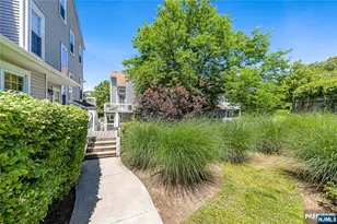6 Markham Circle 6, Englewood, NJ 07631 - Photo 4