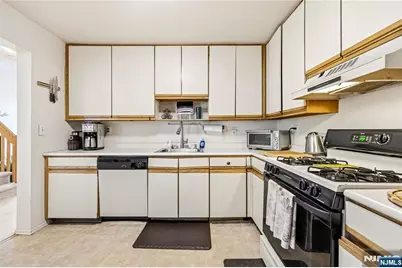 6 Markham Circle 6 #6, Englewood, NJ 07631 - Photo 14