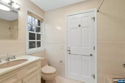 195 Elm Road, Englewood, NJ 07631 - Photo 32