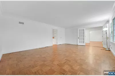 195 Elm Road, Englewood, NJ 07631 - Photo 12