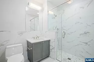 3 Somerset Ln 608, Edgewater, NJ 07020 - Photo 14