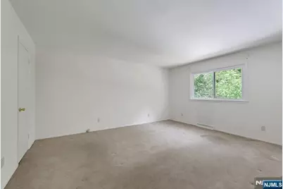 64 Overlook Drive, Woodcliff Lake, NJ 07677 - Photo 20