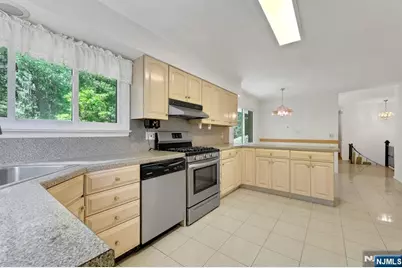 64 Overlook Drive, Woodcliff Lake, NJ 07677 - Photo 12