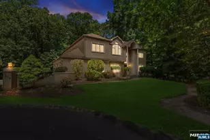 307 Daffodil Dr T307, Norwood, NJ 07648 - Photo 2