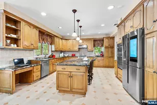 307 Daffodil Dr, Norwood, NJ 07648 - Photo 8