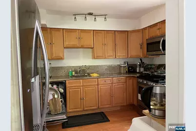 636 Kingsbridge Lane, Ridgewood, NJ 07450 - Photo 6