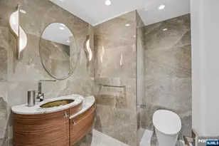 807 Sussex Rd, Franklin Lakes, NJ 07417 - Photo 24