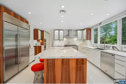 807 Sussex Road, Franklin Lakes, NJ 07417 - Photo 20