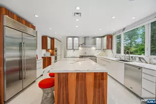 807 Sussex Rd, Franklin Lakes, NJ 07417 - Photo 20