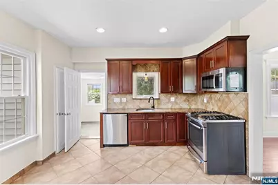 158 Elberon Avenue, Hawthorne, NJ 07506 - Photo 16