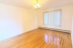 261 Highland Ave 2nd Flr, Palisades Park, NJ 07650 - Photo 4