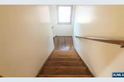 261 Highland Avenue 2nd Flr #2nd flr, Palisades Park, NJ 07650 - Photo 16