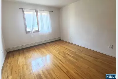 261 Highland Avenue 2nd Flr #2nd flr, Palisades Park, NJ 07650 - Photo 12