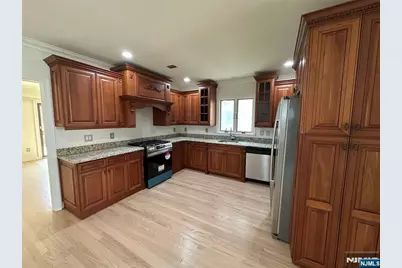 550 3rd Street, Palisades Park, NJ 07650 - Photo 6