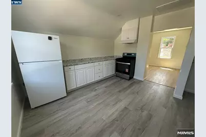70 Chestnut 2nd Floor #2nd floor, Garfield, NJ 07026 - Photo 4