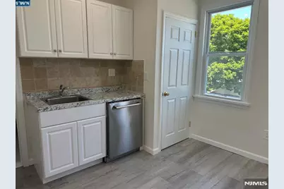 70 Chestnut 2nd Floor #2nd floor, Garfield, NJ 07026 - Photo 4