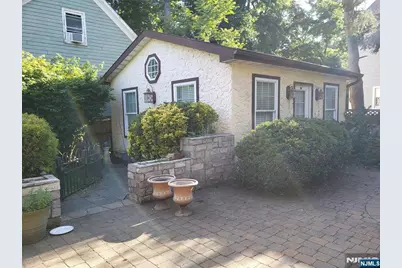 216 N Ross Place, Ho Ho Kus, NJ 07423 - Photo 6
