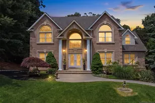 525 Kings Point Trail, Franklin Lakes, NJ 07417 - Photo 1