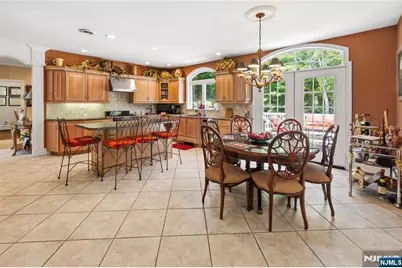 525 Kings Point Trail, Franklin Lakes, NJ 07417 - Photo 12