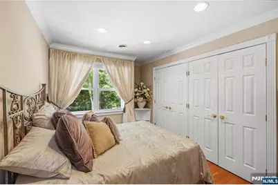 525 Kings Point Trail, Franklin Lakes, NJ 07417 - Photo 24
