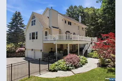 525 Kings Point Trail, Franklin Lakes, NJ 07417 - Photo 36