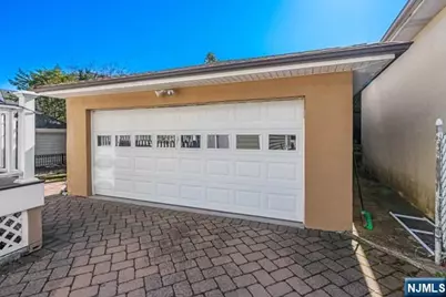 66 Crescent Avenue, Cliffside Park, NJ 07010 - Photo 28