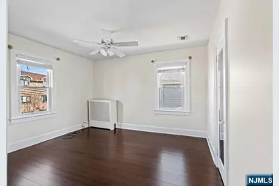 66 Crescent Avenue, Cliffside Park, NJ 07010 - Photo 20