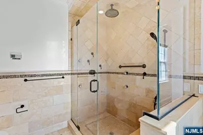 66 Crescent Avenue, Cliffside Park, NJ 07010 - Photo 18