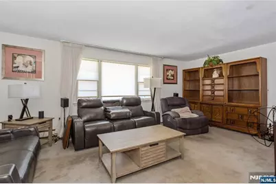 164 Page Street, Elmwood Park, NJ 07407 - Photo 4