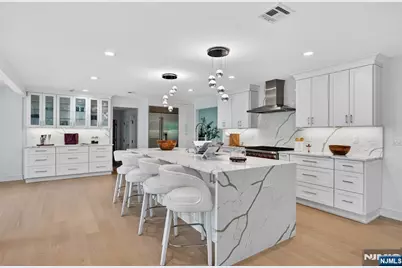 22 Glen Carl Road, Upper Saddle River, NJ 07458 - Photo 14