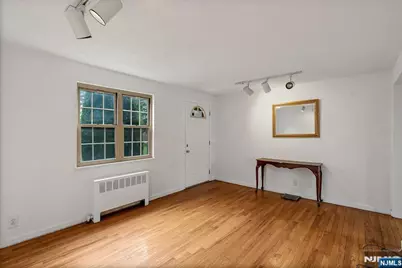 1267 Anderson Avenue 16 #16, Fort Lee, NJ 07024 - Photo 10